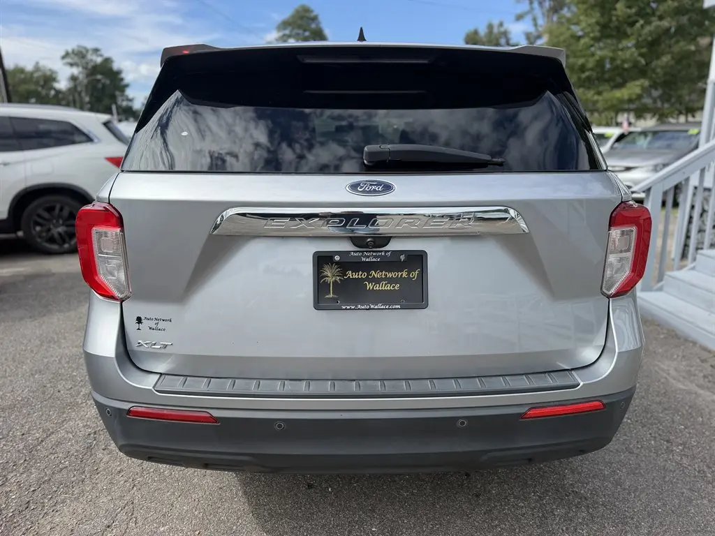 2021 Ford Explorer XLT RWD photo 4