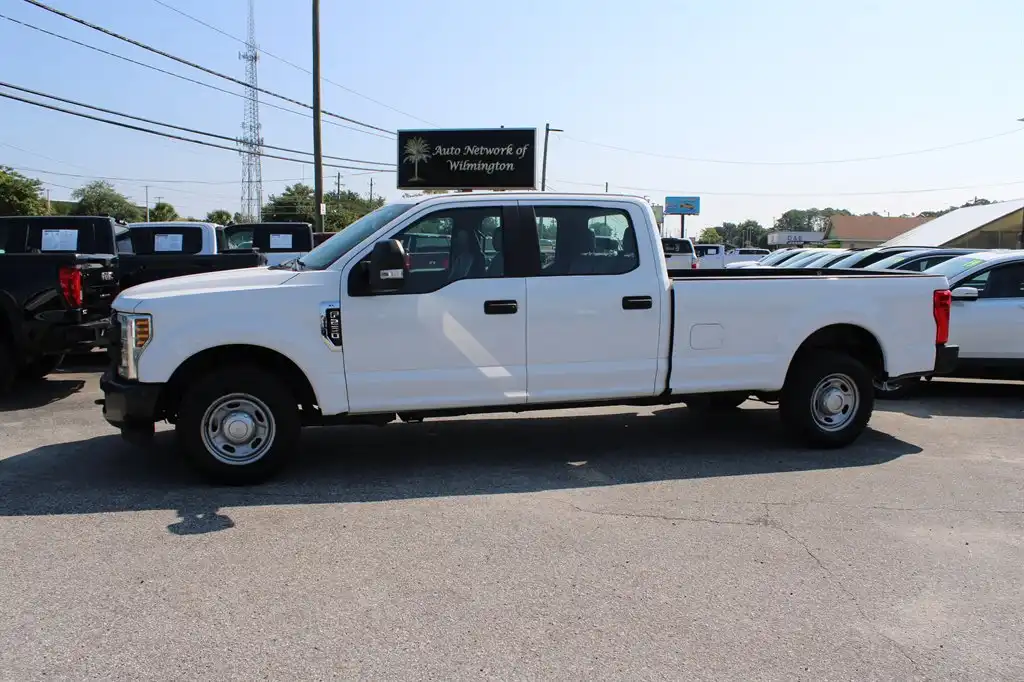 2018 Ford F-250 XL Crew Cab 8' Box's photo
