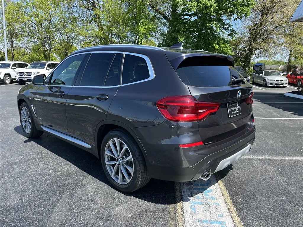 2018 BMW X3 xDrive30i photo 3