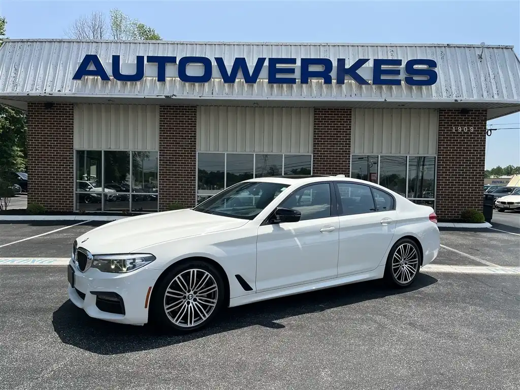 2019 BMW 5 Series 530i xDrive Sedan's photo