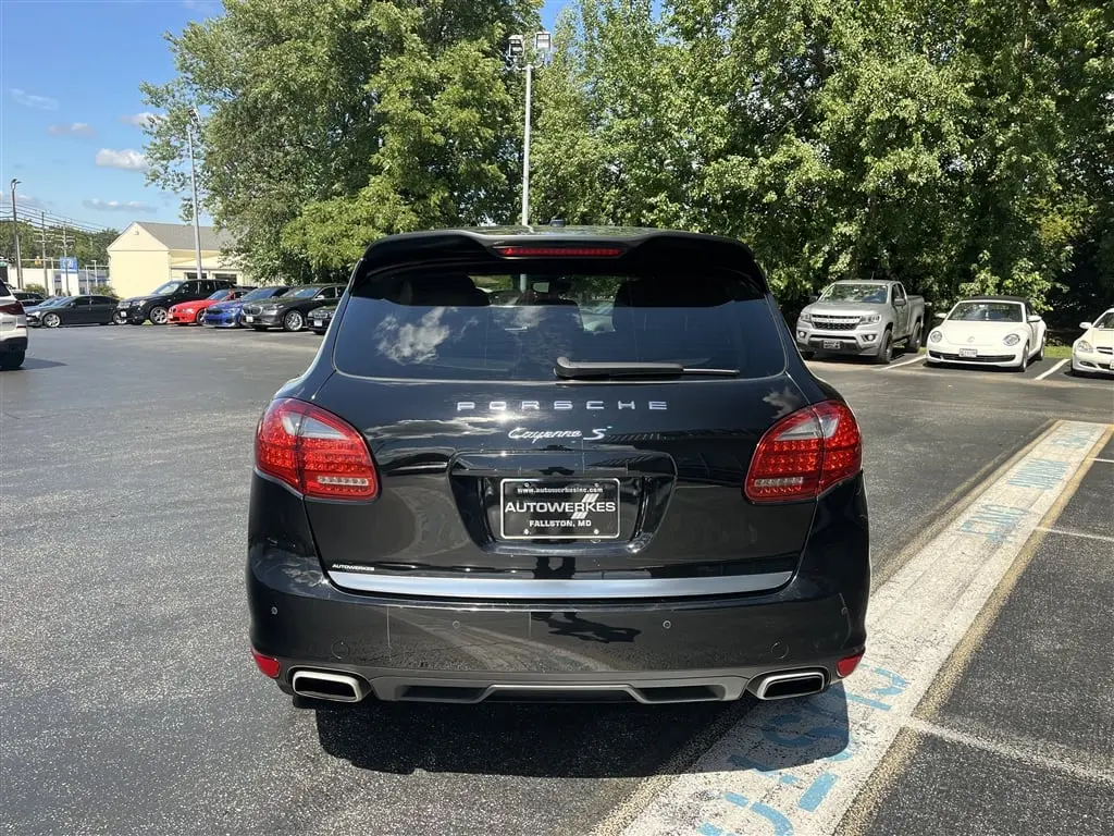 2013 Porsche Cayenne S photo 4