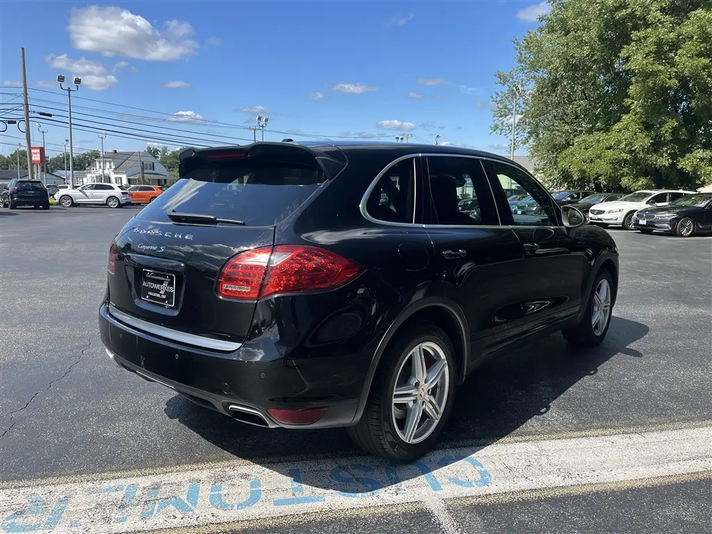 2013 Porsche Cayenne S photo 5