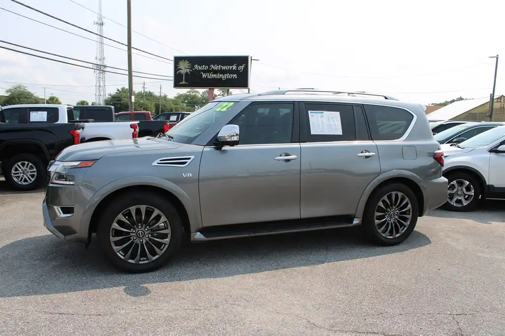 2022 Nissan Armada Platinum 4X2's photo
