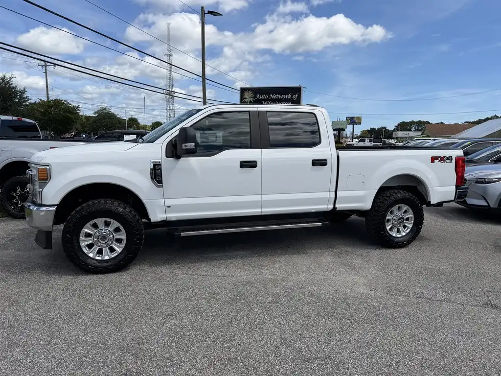 2022 Ford F-250 XL 4WD Crew Cab 6-3/4' Box's photo