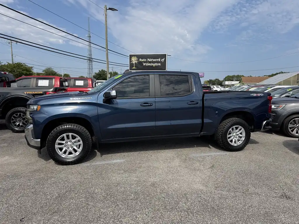 2020 Chevrolet Silverado 1500 LT 4WD Crew Cab Short Box's photo