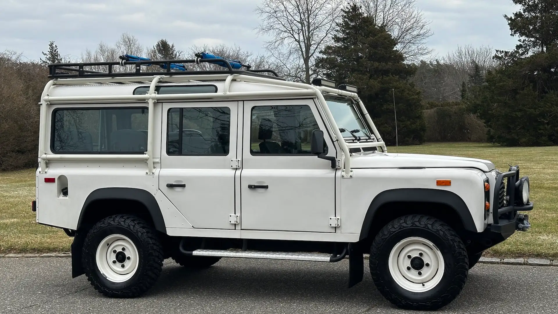 1993 Land Rover Defender's photo