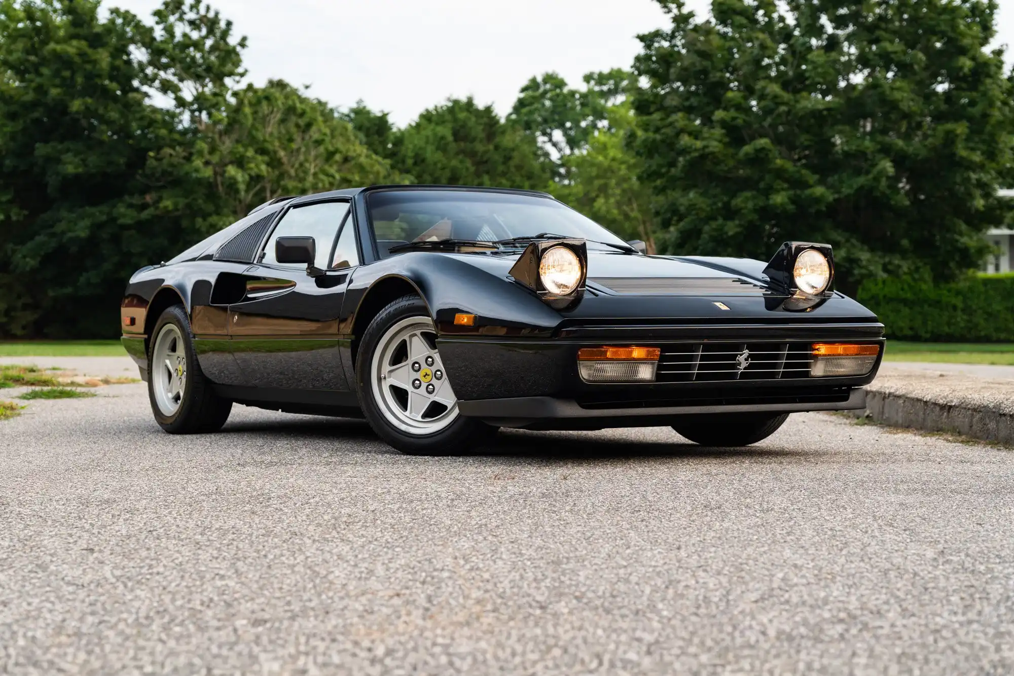 1986 Ferrari 328's photo