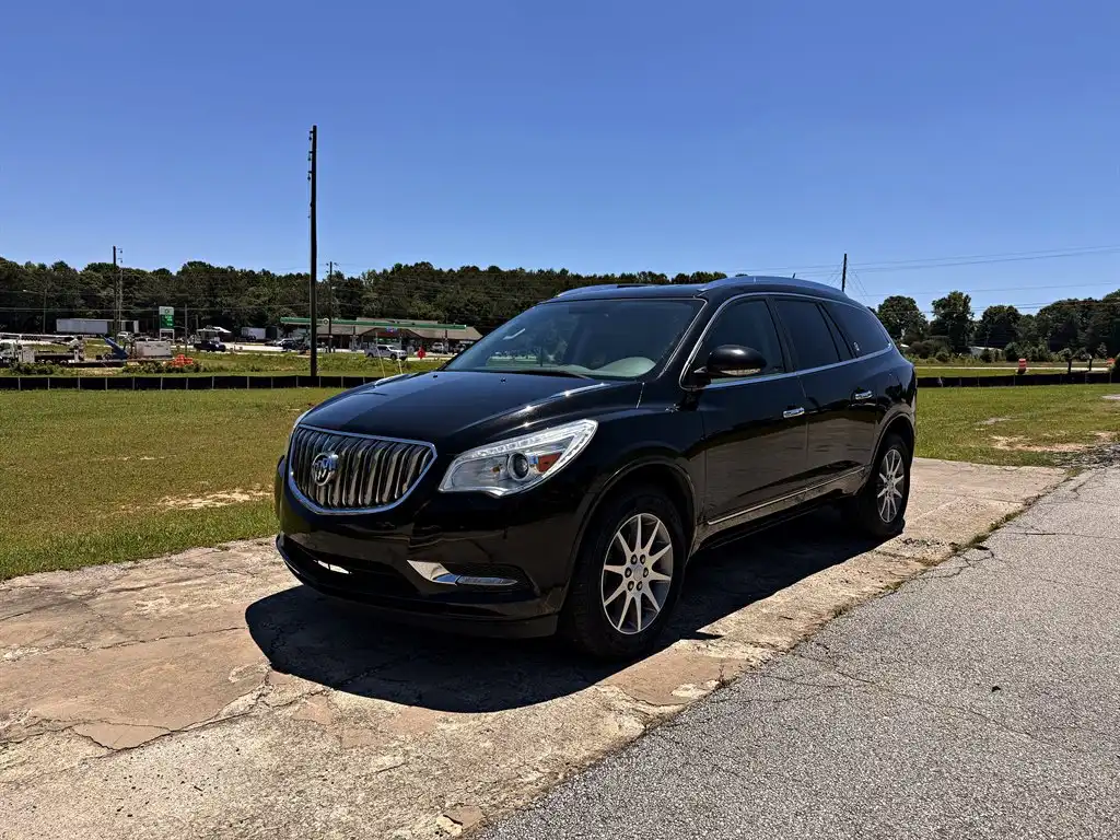 2017 Buick Enclave Convenience's photo