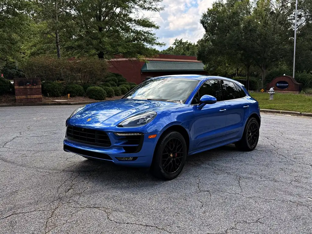 2017 Porsche Macan GTS's photo