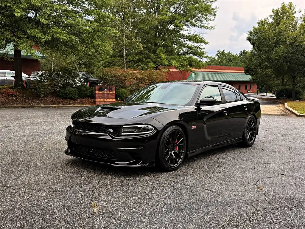 2015 Dodge Charger SRT 392's photo