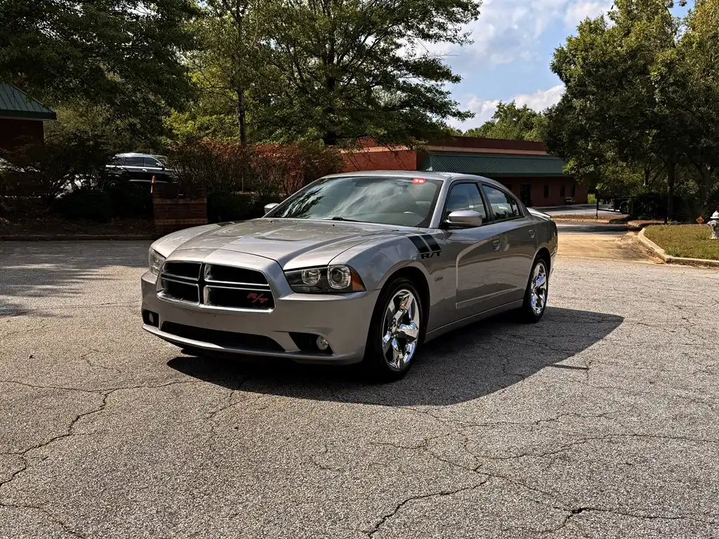2011 Dodge Charger R/T's photo