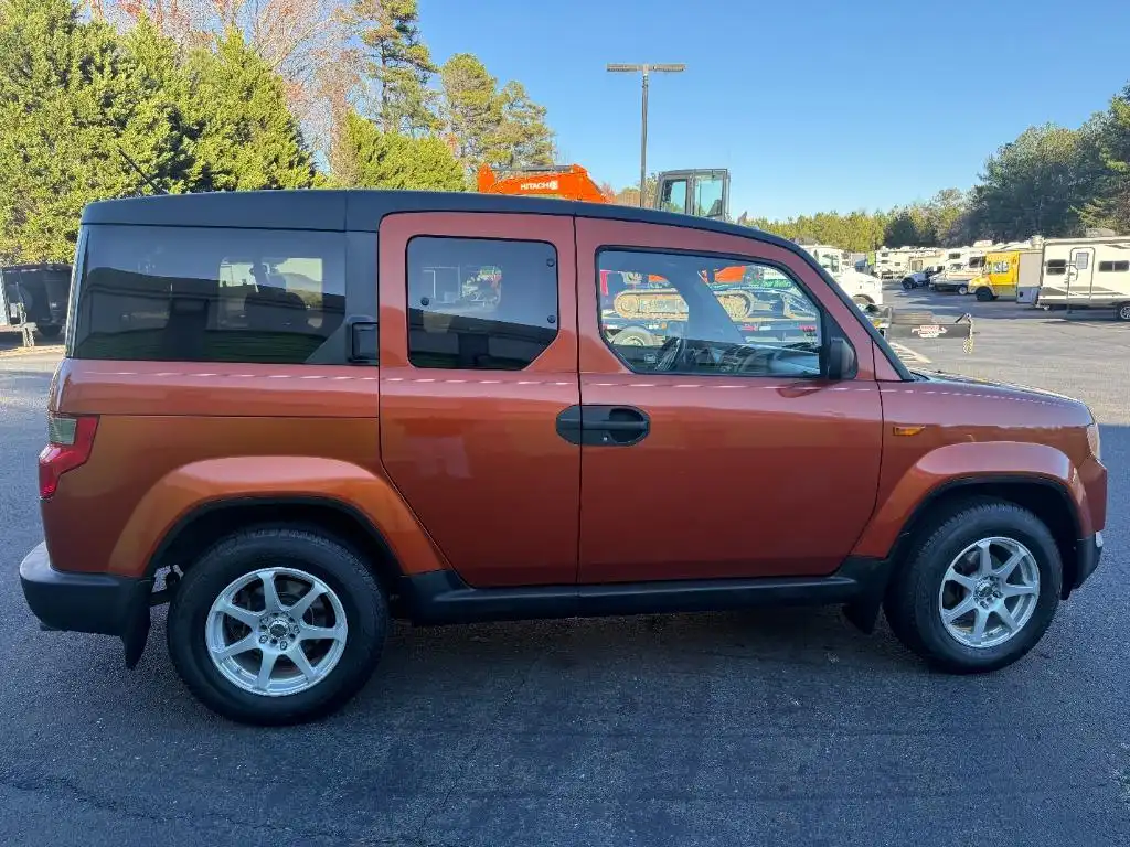 2009 Honda Element LX 2WD AT's photo