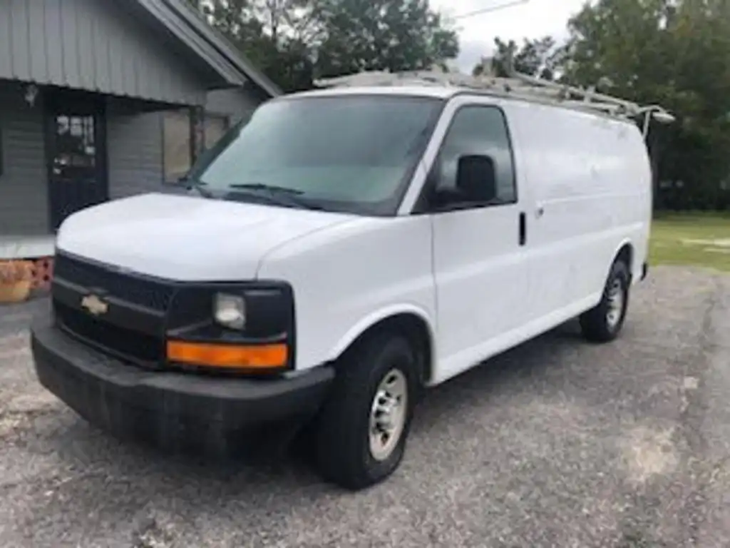 2012 Chevrolet Express 2500 Work Van HD's photo
