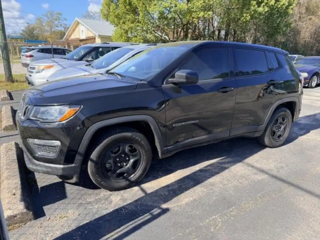 2020 Jeep Compass Sport's photo