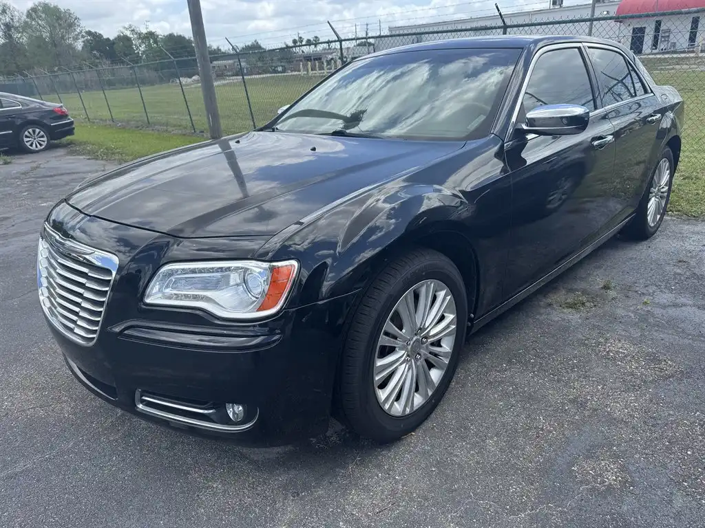 2013 Chrysler 300 C HEMI AWD's photo