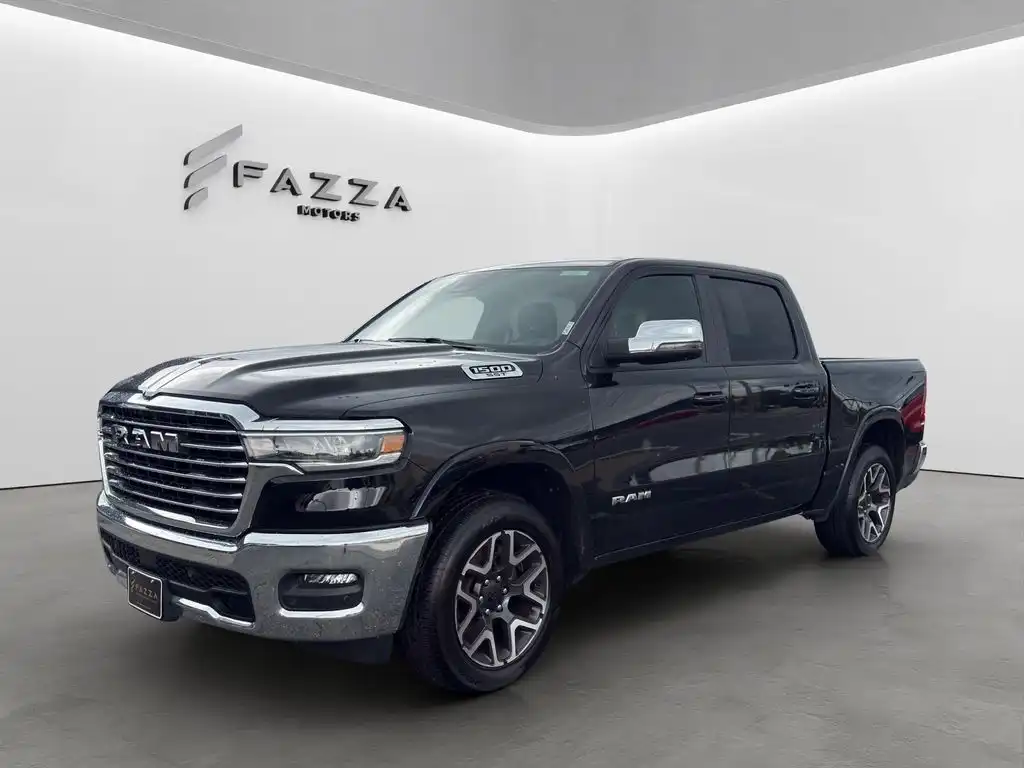 2025 RAM 1500 Laramie 4x4 Crew Cab 5'7's photo