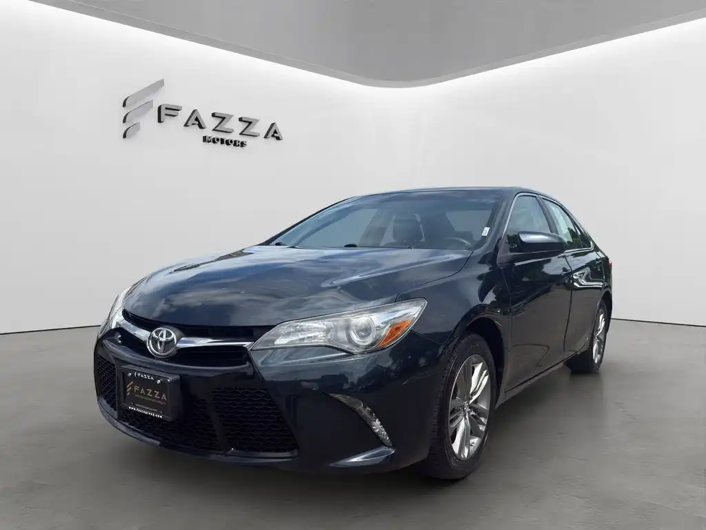 2017 Toyota Camry 2.5 Auto SE's photo