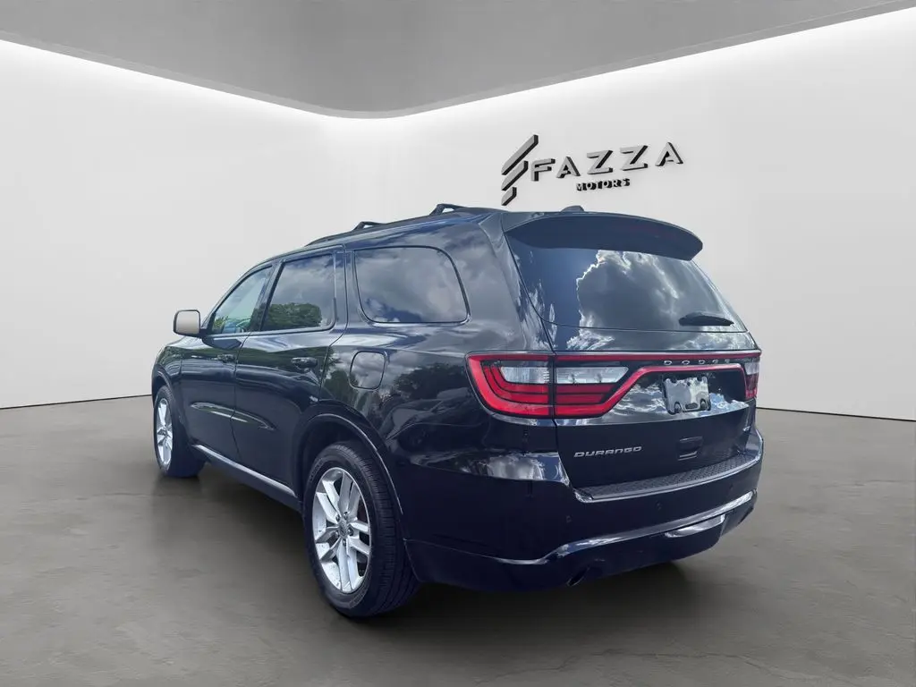 2023 Dodge Durango GT Plus RWD photo 3