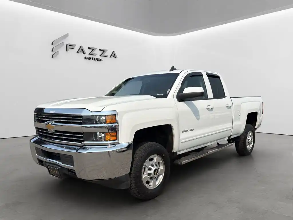 2018 Chevrolet Silverado HD LT Double Cab Standard Box's photo