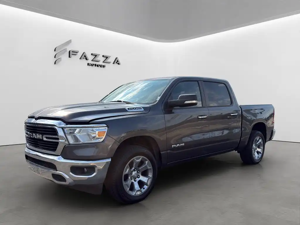 2019 RAM 1500 Big Horn/Lone Star 4x4 Crew Cab 5'7's photo