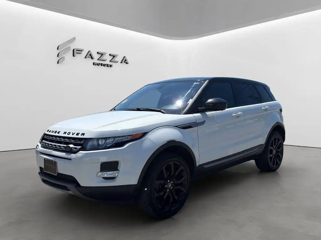 2015 Land Rover Range Rover Evoque Pure Premium 5 Door's photo