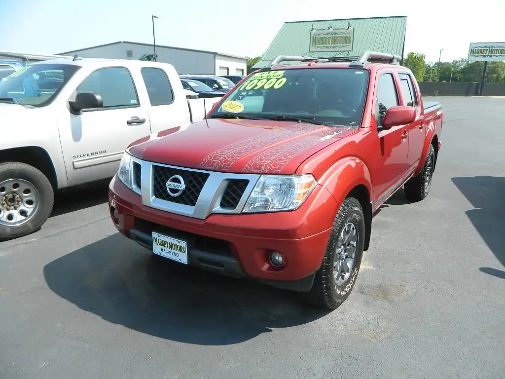 2017 Nissan Frontier 4.0 PRO-4X Crew Cab 4X4 AT's photo
