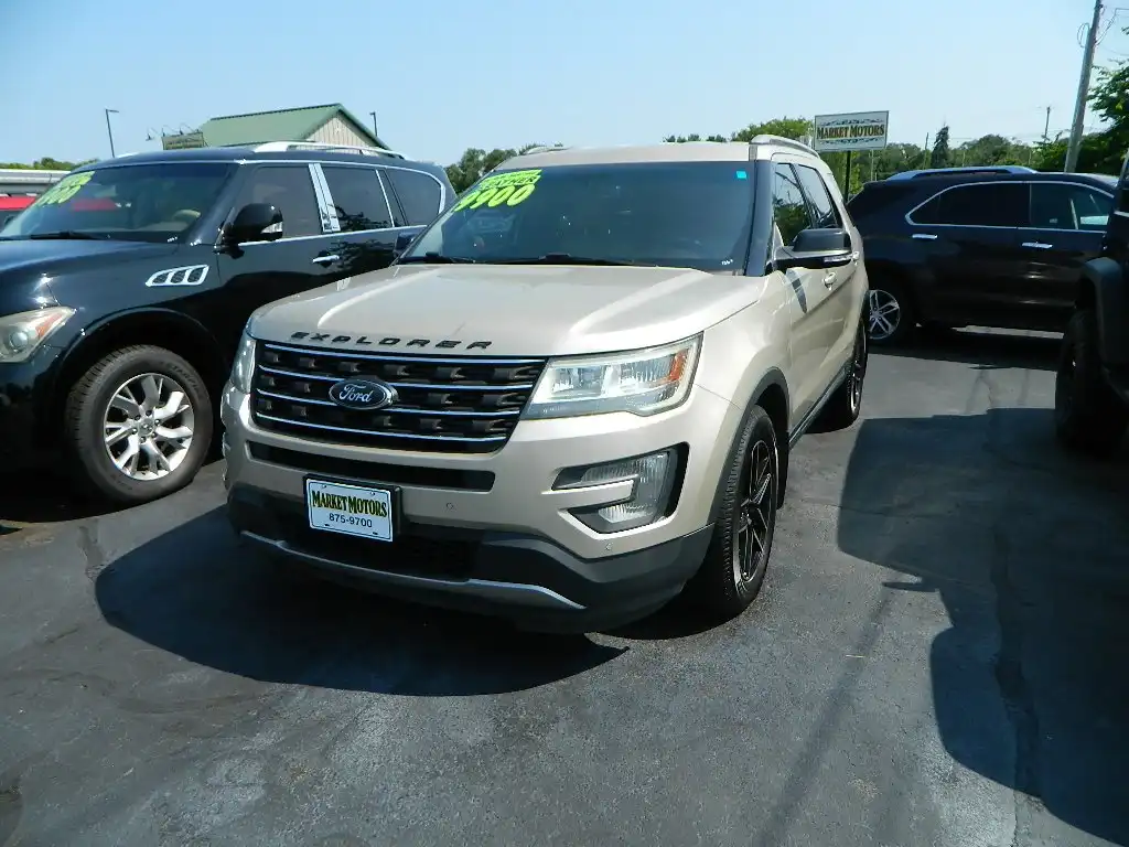 2017 Ford Explorer XLT FWD's photo