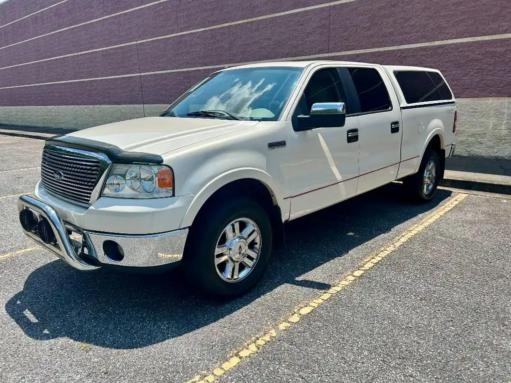 2008 Ford F-150 XLT 4x4 SuperCrew 139-in's photo