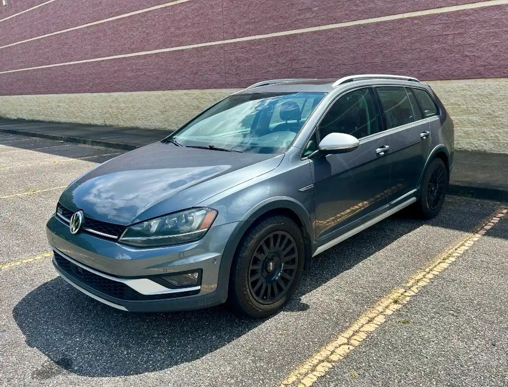 2017 Volkswagen Golf Alltrack TSI SEL 4Motion DSG's photo