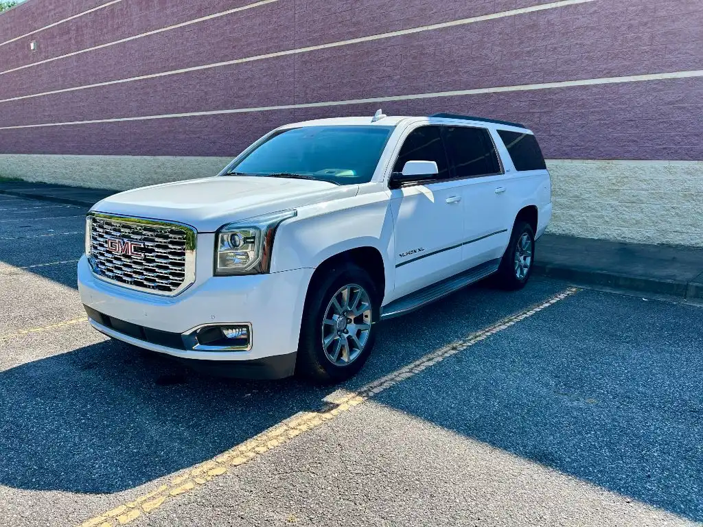 2016 GMC Yukon SLT 2WD's photo