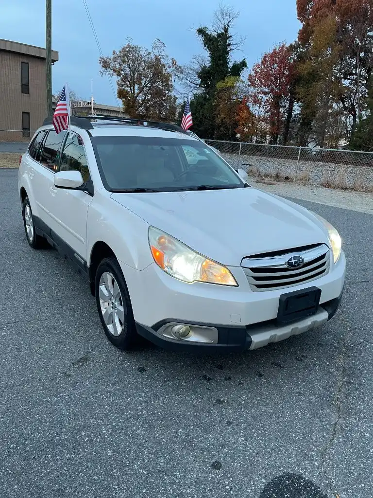 2012 Subaru Outback 2.5i Limited CVT PZEV's photo
