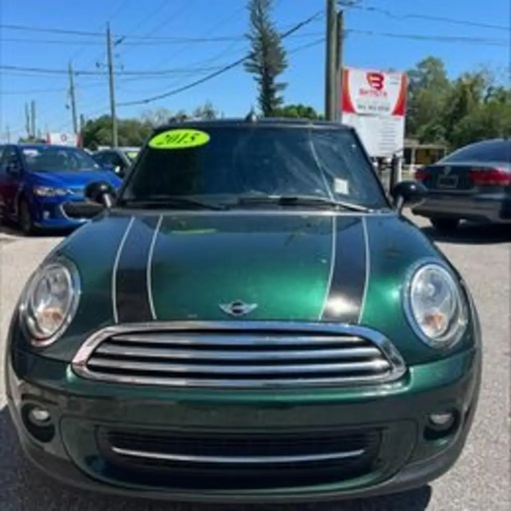 2015 MINI Cooper Base photo 1