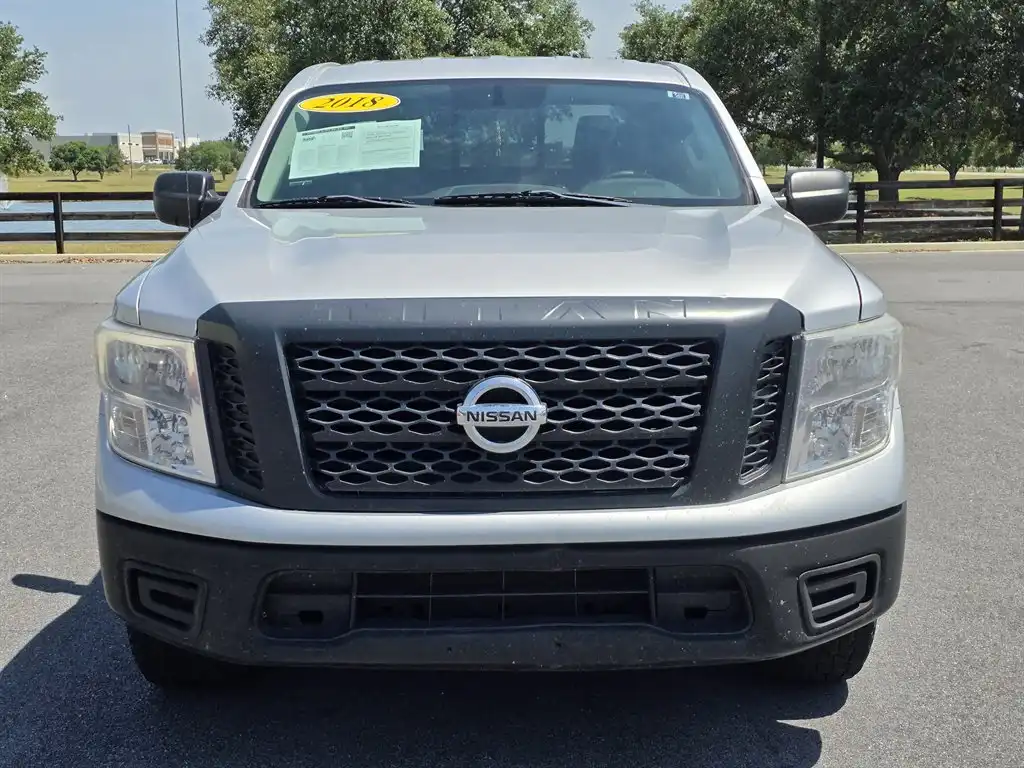 2018 Nissan Titan S 4WD King Cab's photo