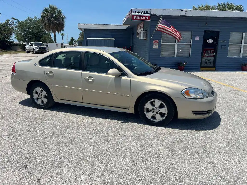2009 Chevrolet Impala LT's photo