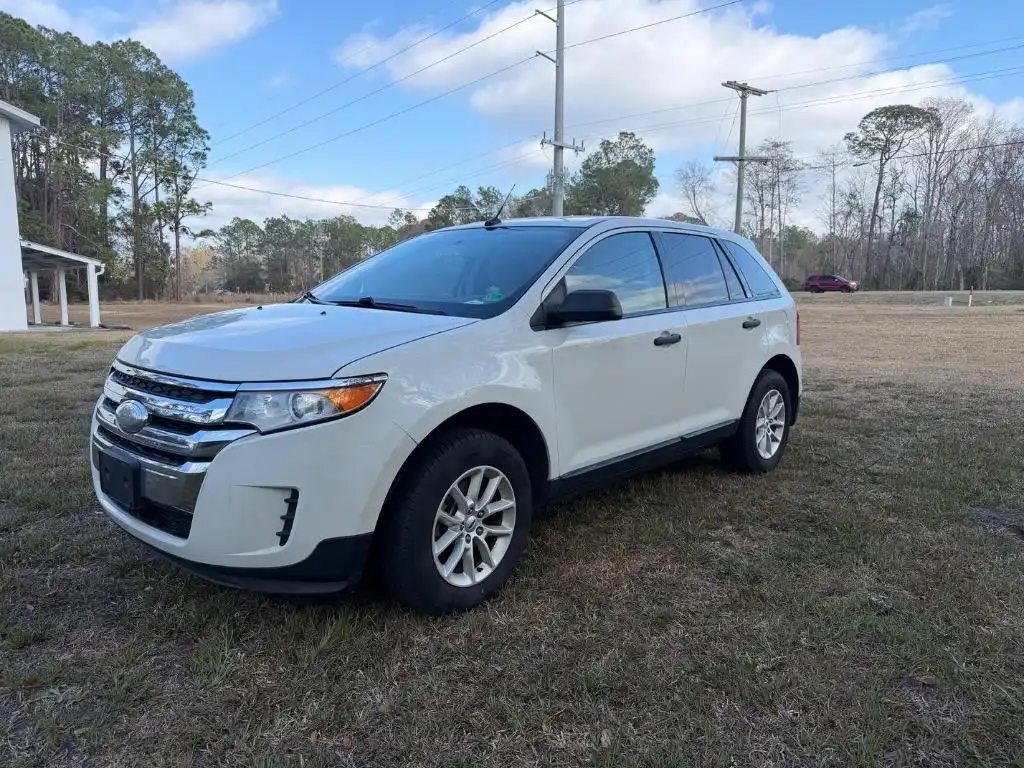 2013 Ford Edge SE's photo