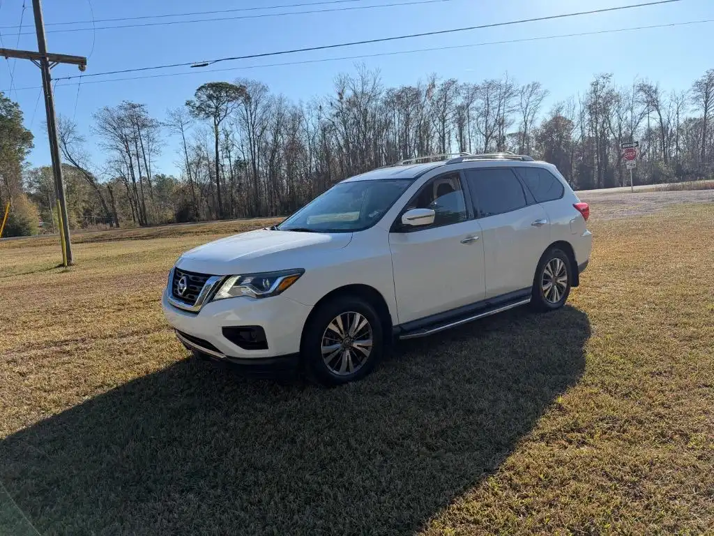2019 Nissan Pathfinder S 4WD's photo