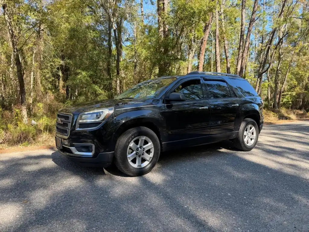 2013 GMC Acadia AWD SLE's photo