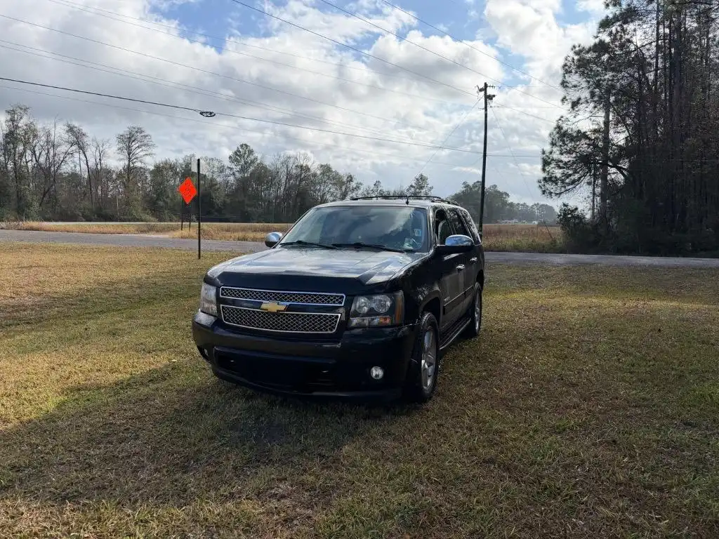 2014 Chevrolet Tahoe LT 2WD's photo