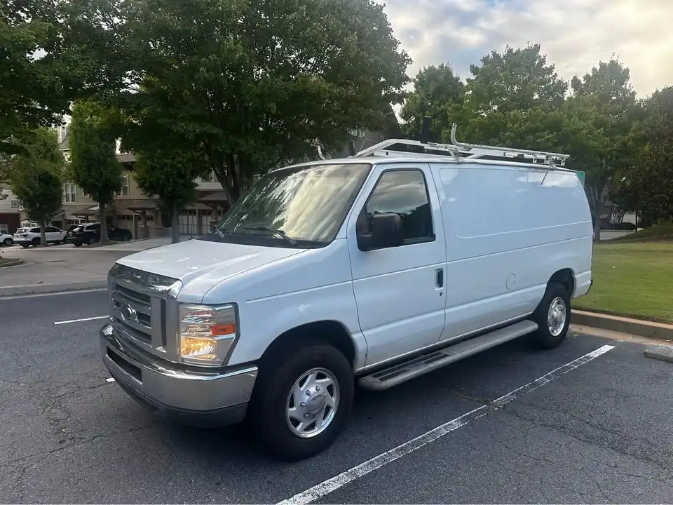 2013 Ford E-Series E-250 Van's photo