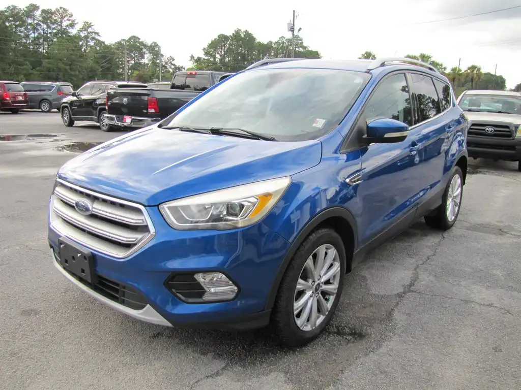 2017 Ford Escape Titanium's photo