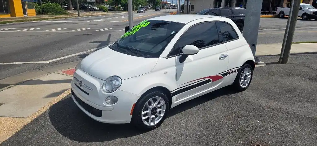 2015 FIAT 500 Pop's photo