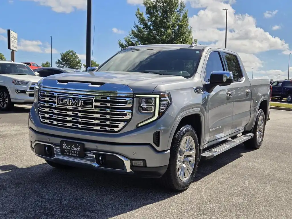 2024 GMC Sierra Denali 4WD Crew Cab Short Box's photo