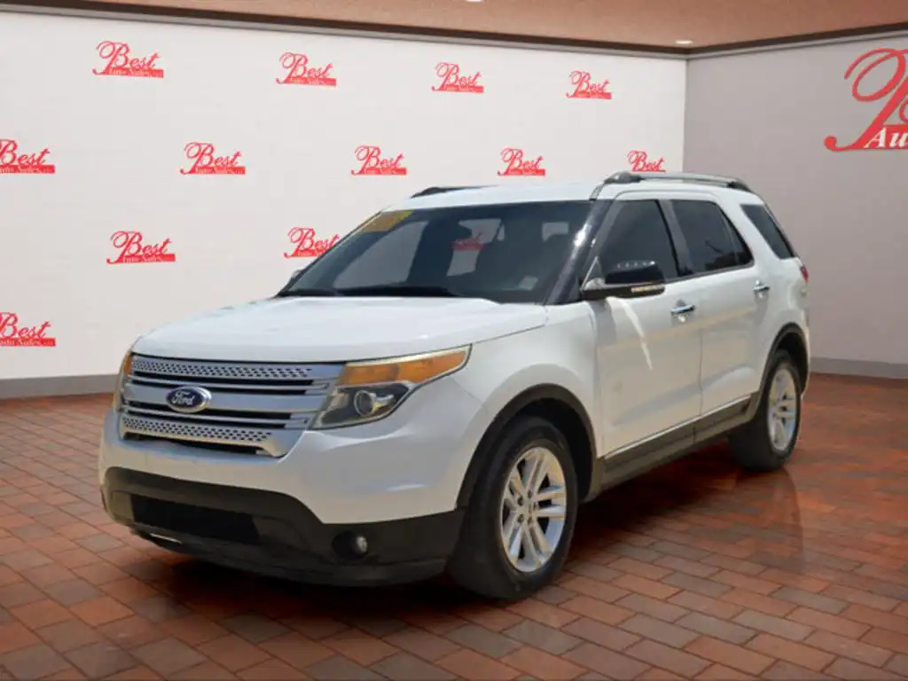 2013 Ford Explorer XLT's photo
