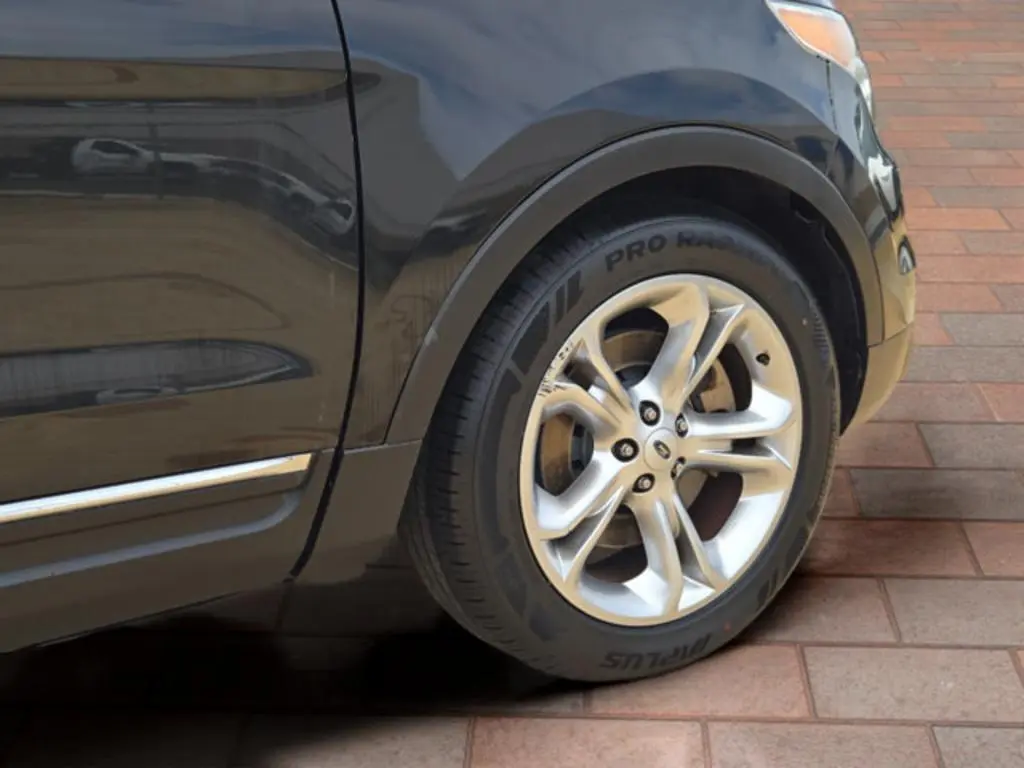 2015 Ford Explorer Limited 4WD photo 4
