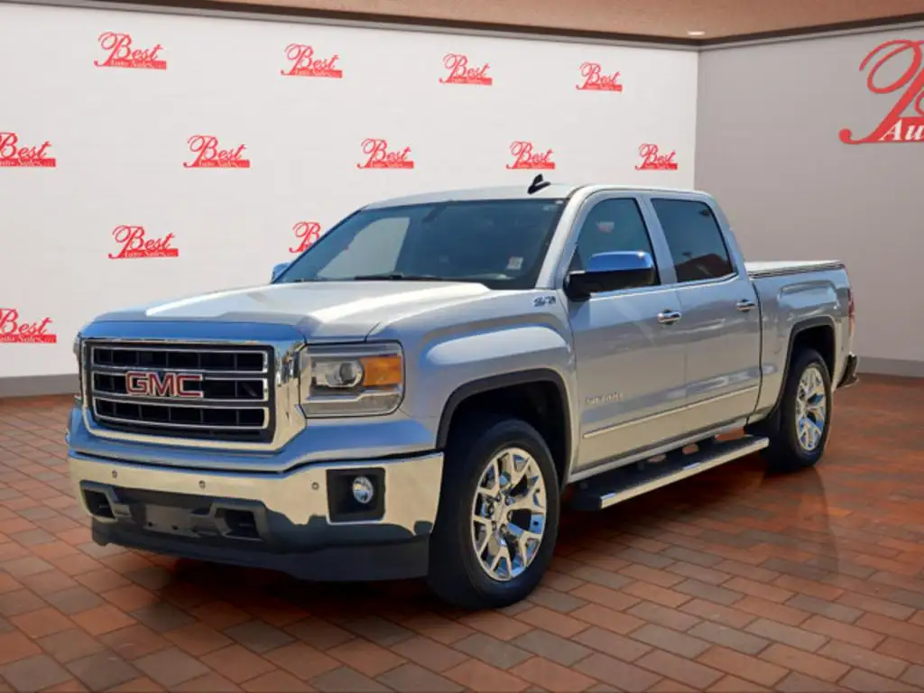 2015 GMC Sierra SLT 2WD Crew Cab SWB's photo