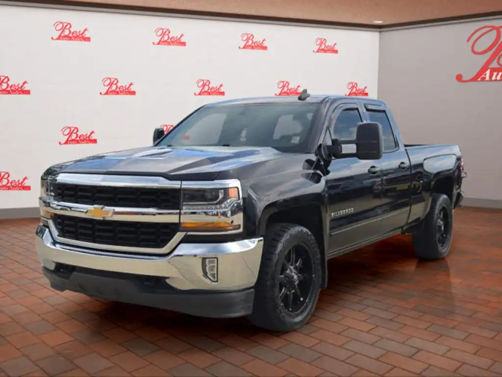 2017 Chevrolet Silverado 1500 LT 4X4 Double Cab Std Box's photo