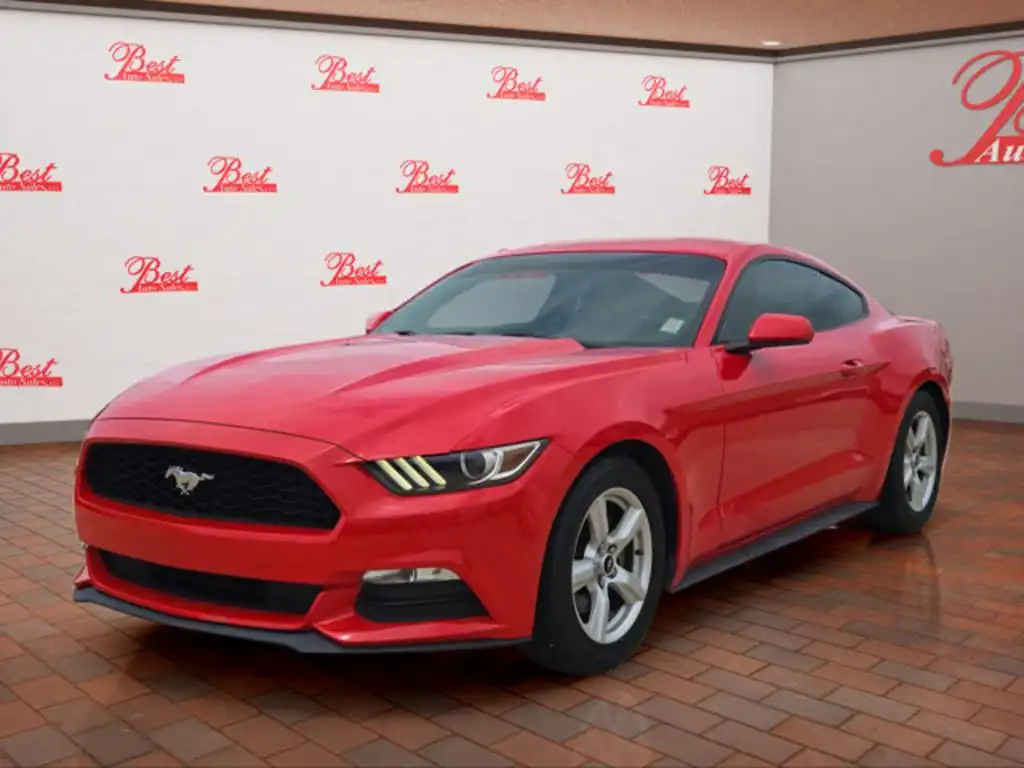 2017 Ford Mustang V6 Coupe's photo