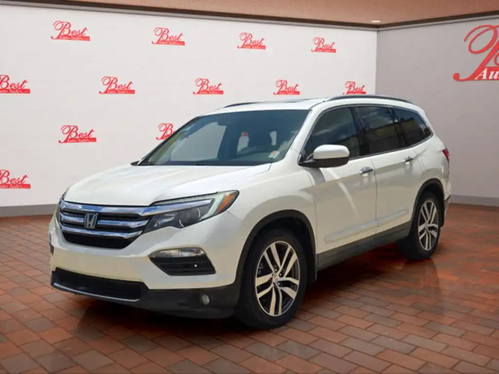 2017 Honda Pilot 2WD Touring's photo