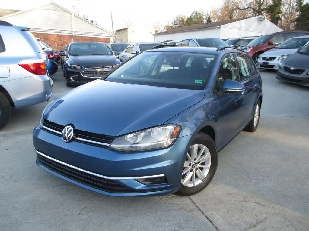 2019 Volkswagen Golf SportWagen 1.4 TSI S Auto's photo