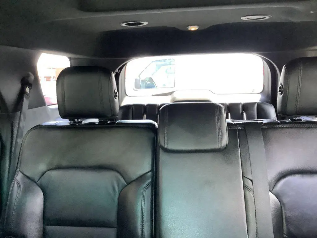 2016 Ford Explorer XLT 4WD photo 4
